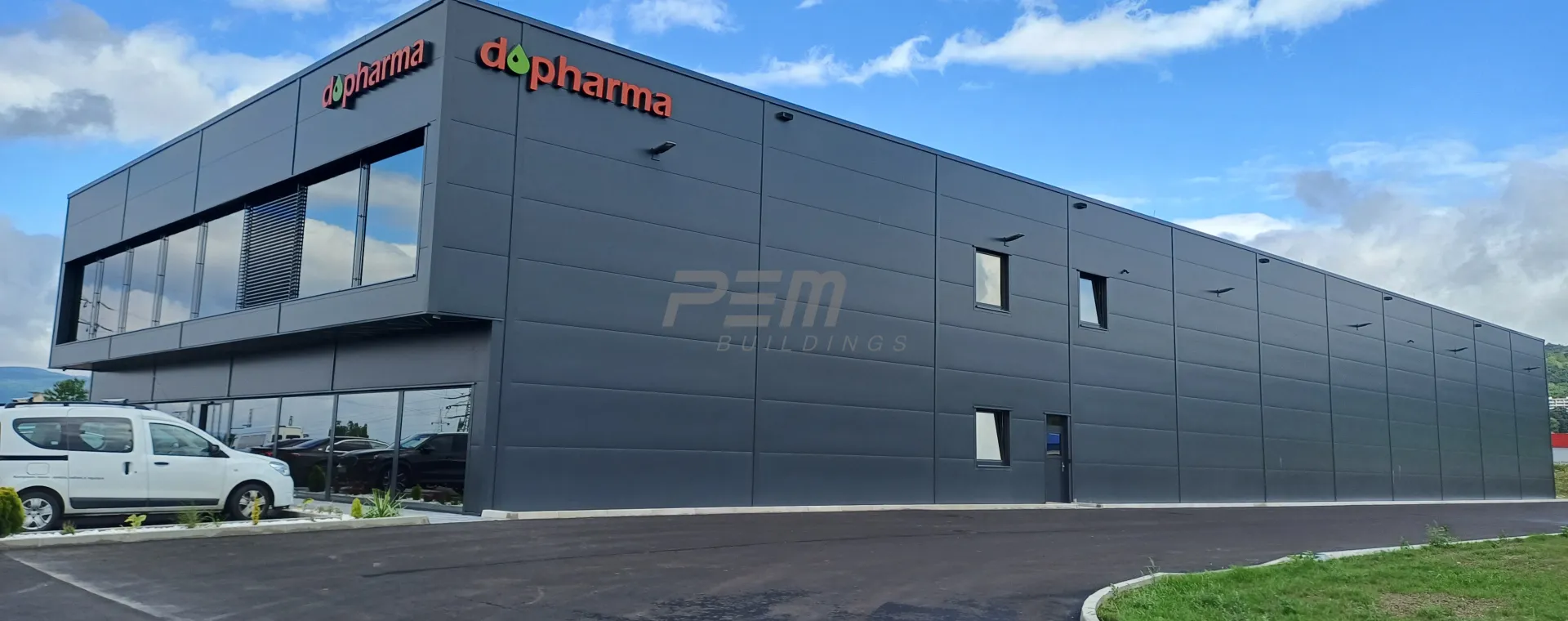 dopharma Litvínov Hala s administratívnou časťou